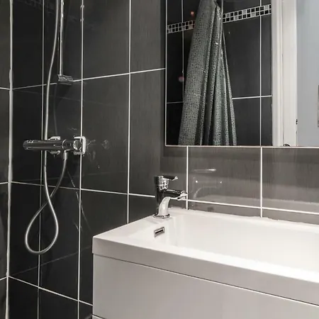 Luckey Homes - Rue De Clery דירה *